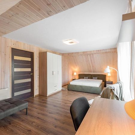Shanghai Banzai Family Apartment Vilnius Bagian luar foto